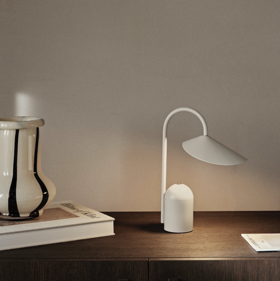 Arum Portable Lamp Weiß ferm LIVING – Bild 4