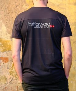 MONSERAT – nachhaltiges Trikot mit Logo